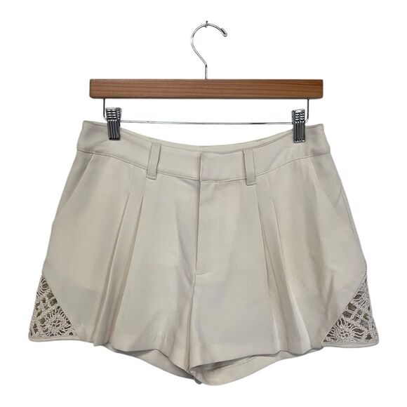 NWT Cinq a Sept | Crochet Lace Corinna Short in Light Plaster 2 - Picture 4 of 9